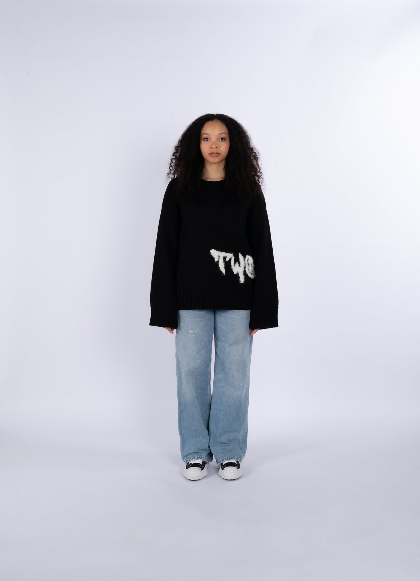 LOGO KNIT SWEATER BLACK