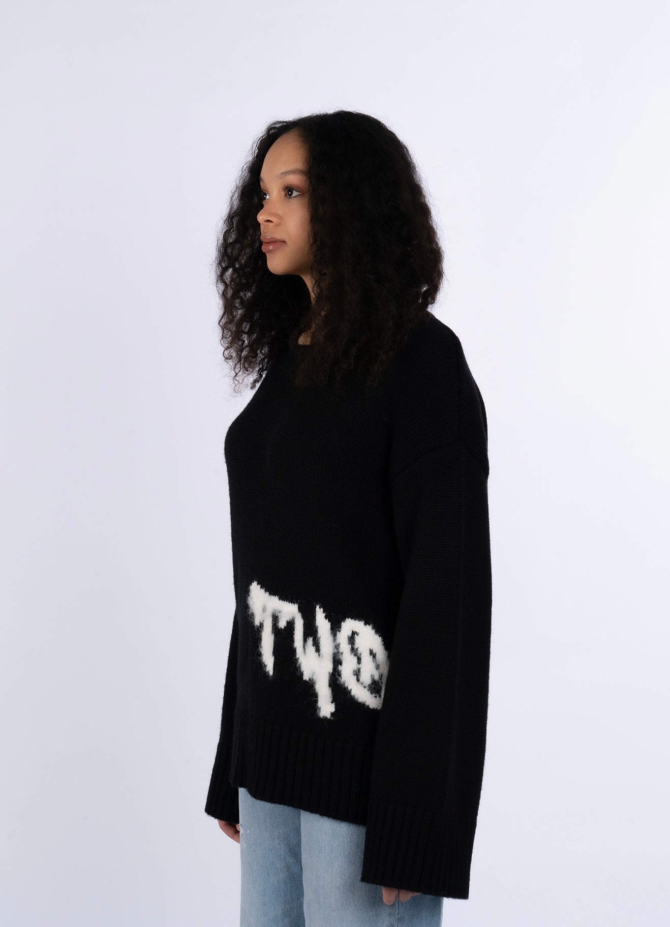 LOGO KNIT SWEATER BLACK