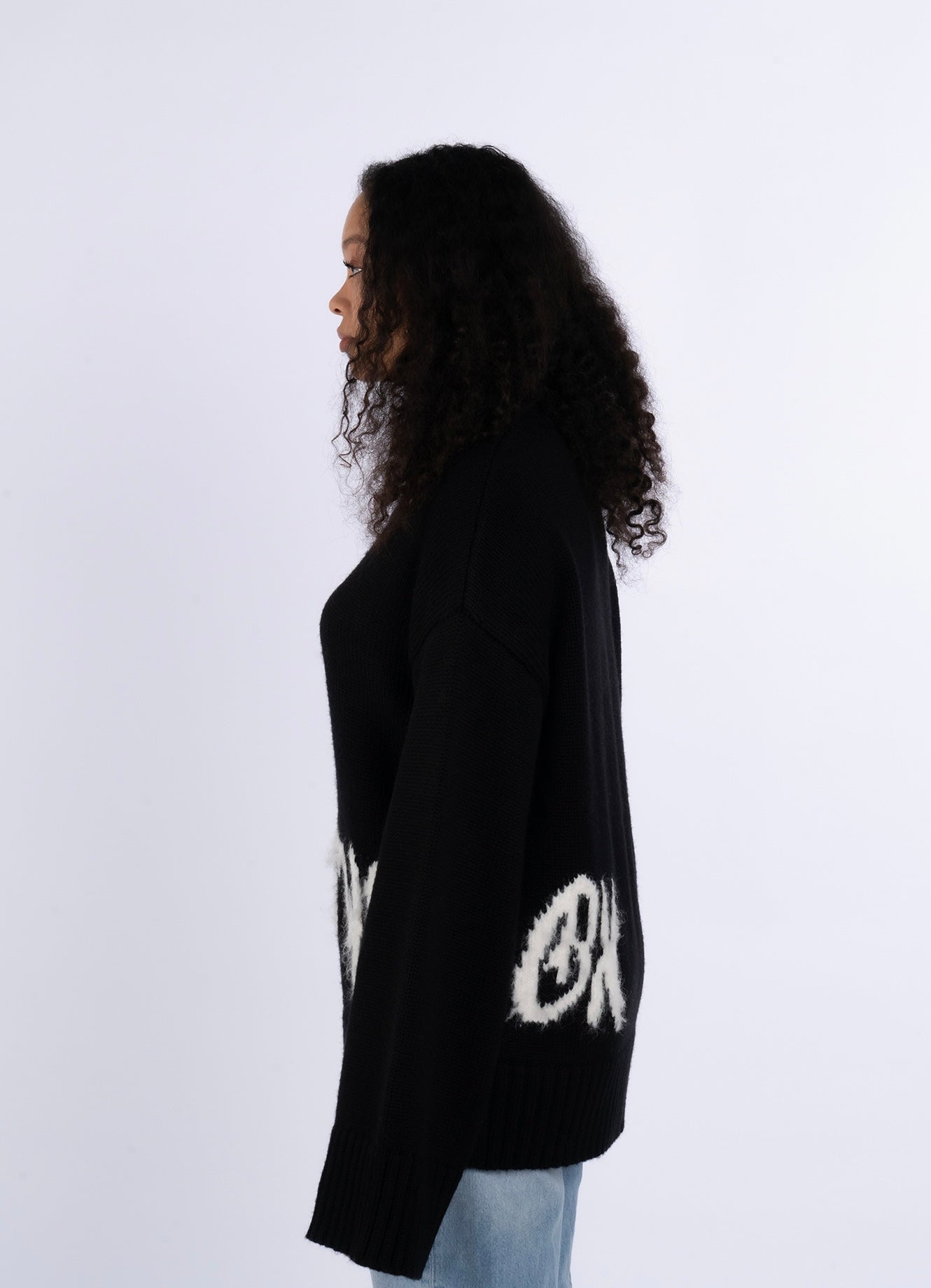 LOGO KNIT SWEATER BLACK